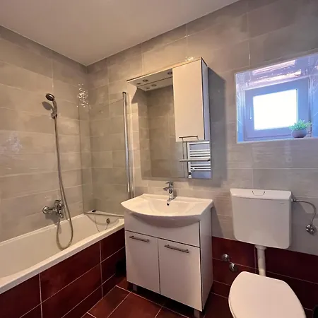 Oscar Apartment