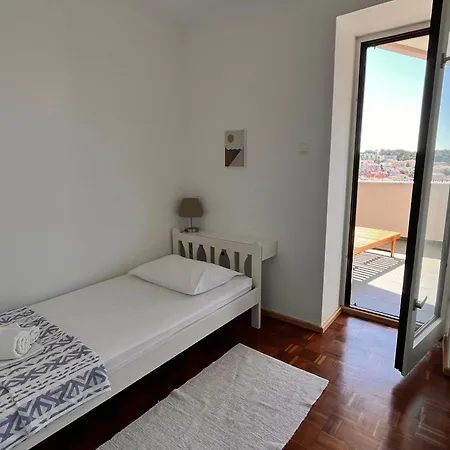 Oscar Apartment